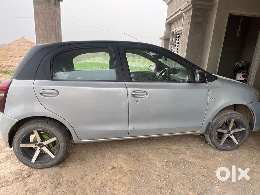 Toyota Etios Liva Petrol 2011