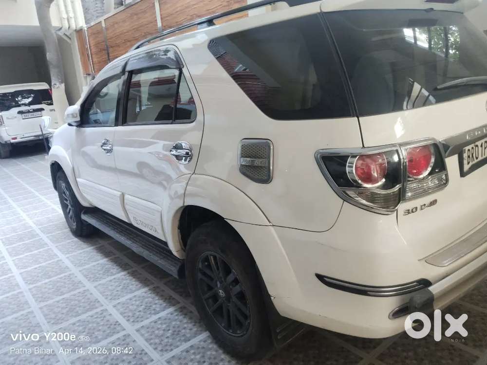 Toyota Fortuner 2015