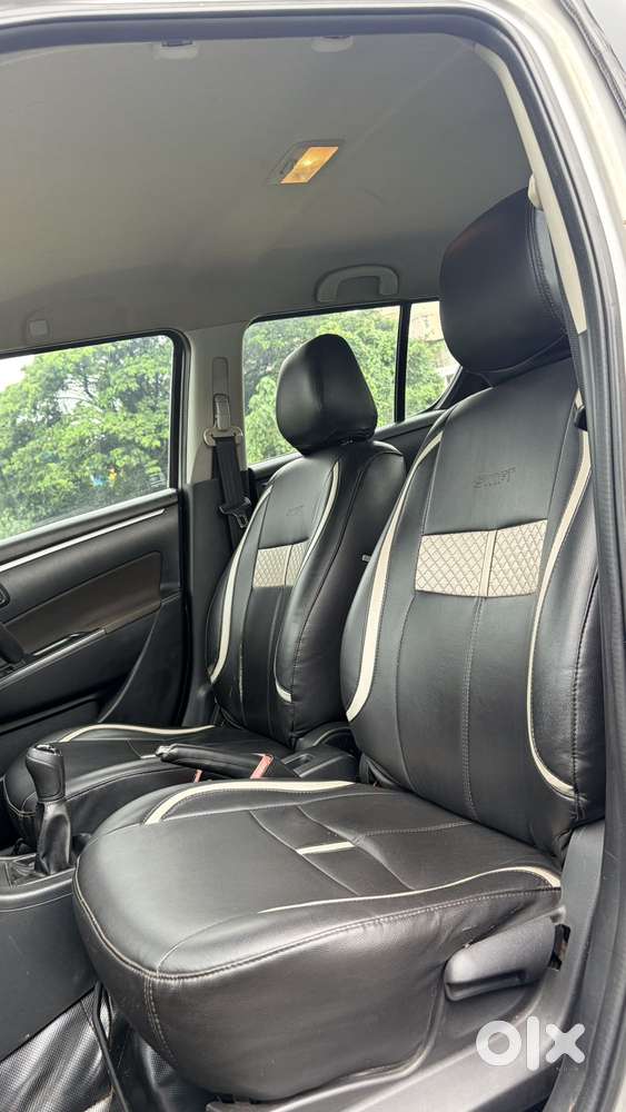 Maruti Suzuki Swift Zxi, 2012, Petrol