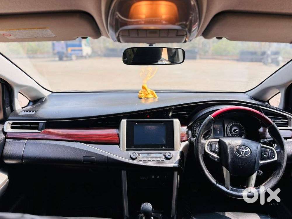 Toyota Innova Crysta