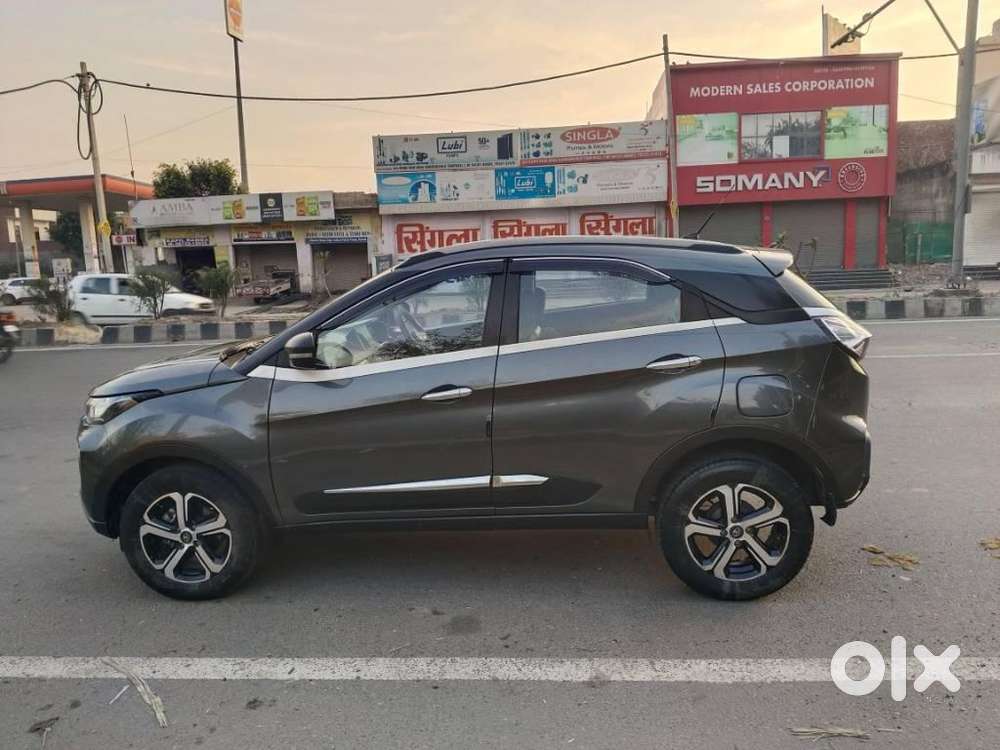 Tata Nexon 1.2 Revotron Xma Amt (s), 2022, Diesel