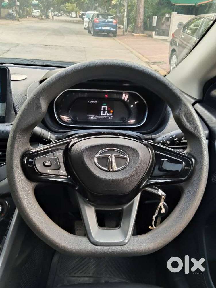 Tata Nexon 1.2 Revotron Xm (s), 2022, Petrol