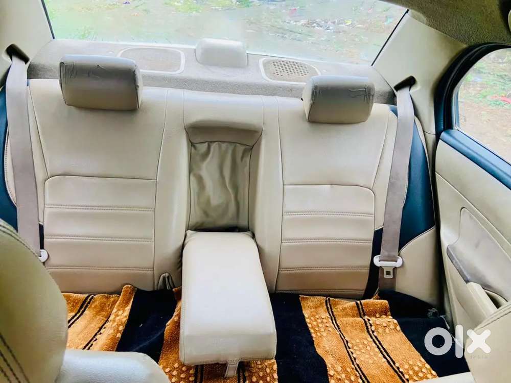 Maruti Suzuki Swift Dzire 2013 Diesel Manual