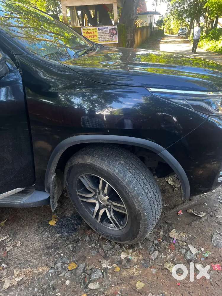 Toyota Fortuner Leader Edition 2024