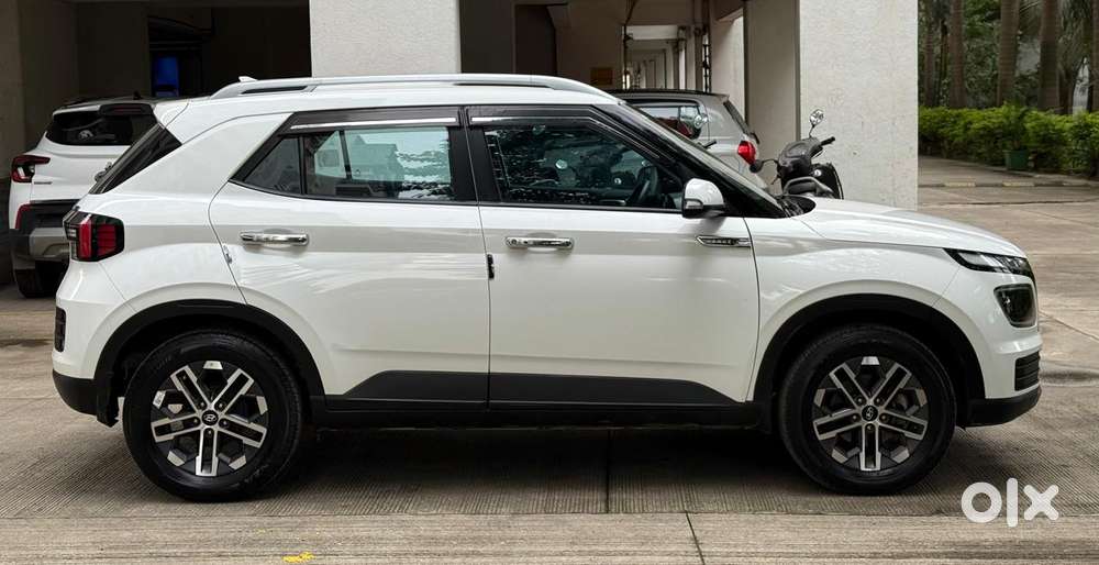 Hyundai Venue Sx Mt, 2023, Diesel