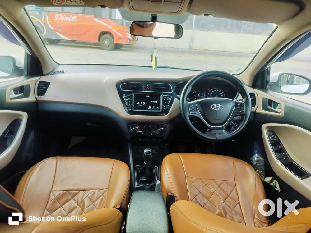 Hyundai I20 Sportz Plus, 2019, Petrol