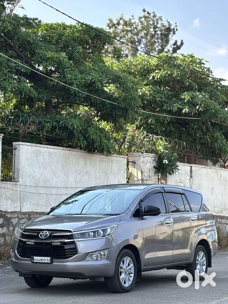 Toyota Innova Crysta 2.4 V, 2017, Diesel