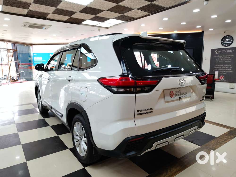 Toyota Innova Hycross 2.0 Vx Hybrid 7 Str, 2023, Electric