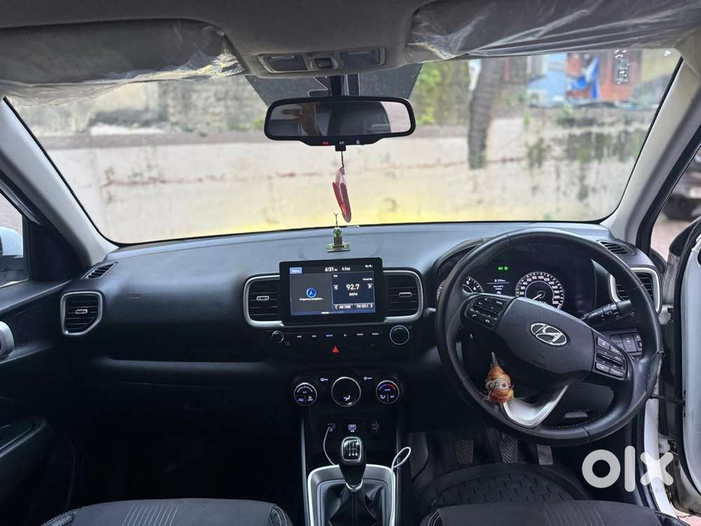 Hyundai Venue 2019 Petrol 44000 Km Driven