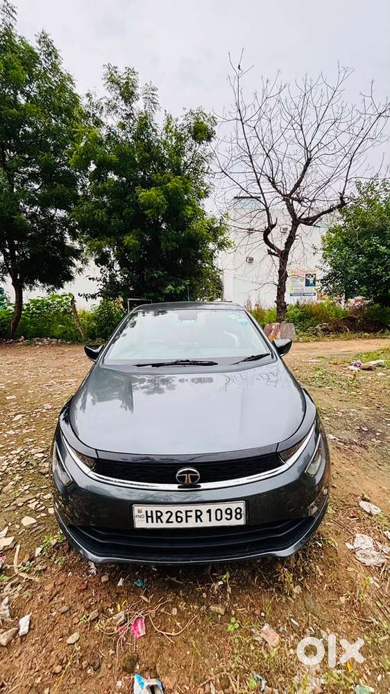 Tata Altroz Xz Icng 2025