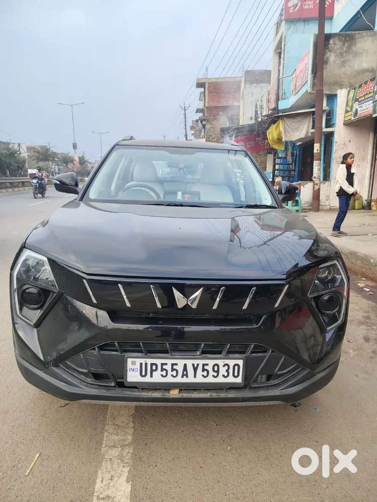 Mahindra Xuv 3xo Mx2 2025