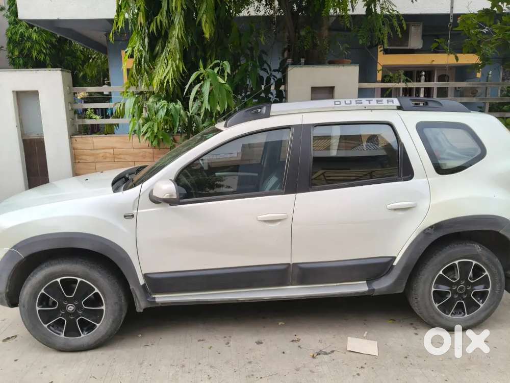 Renault Duster Rxz 2017-18 With Company Service Record