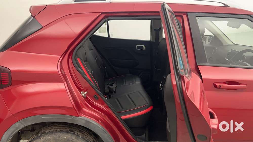 Hyundai Venue 1.2 S Plus, 2022, Petrol