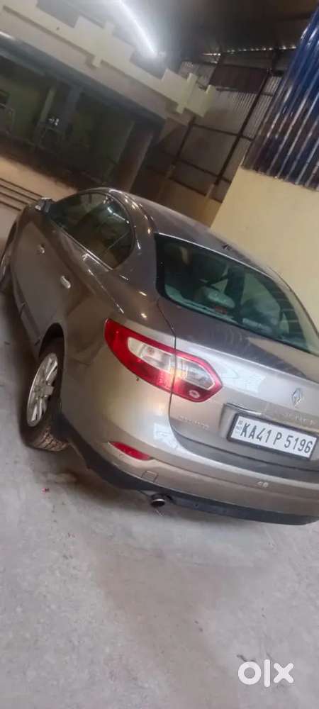 Renault Fluence 2012 Diesel 120000 Km Driven