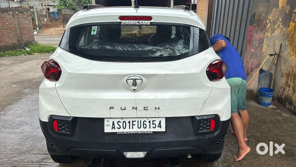 Tata Punch Petrol 2024