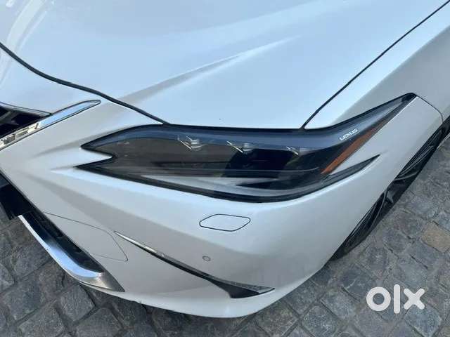 Lexus Es, 2023, Petrol