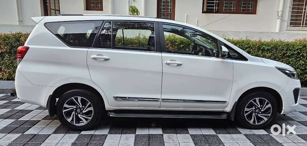 Toyota Innova Crysta [2020-ongoing] 2.4 Gx At 7 Str, 2021, Diesel