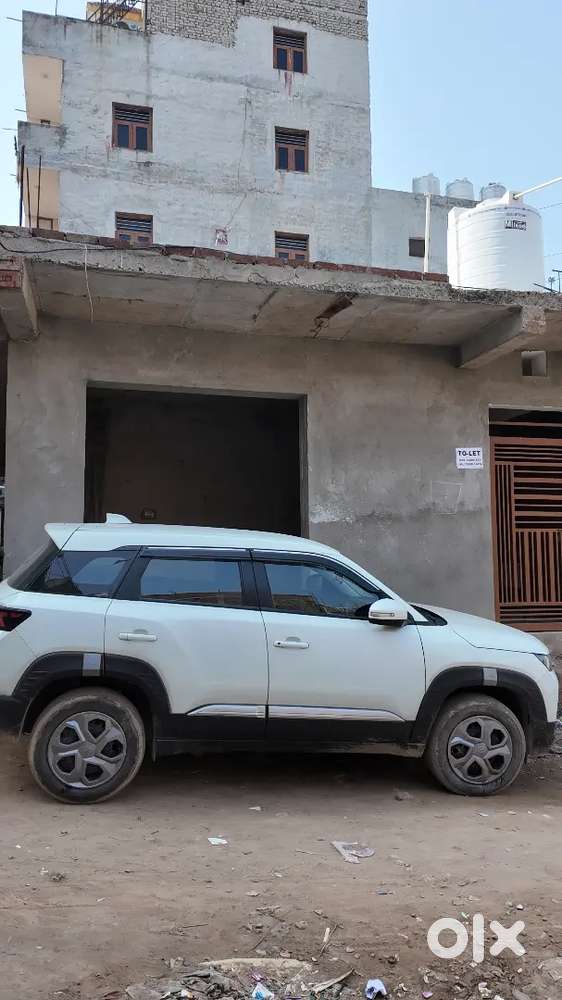 Sale/ Rent Maruti Suzuki Brezza 2024 Lxi