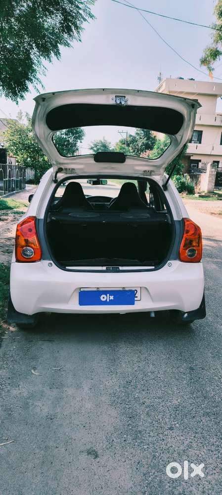 Toyota Etios Liva G, 2011, Petrol