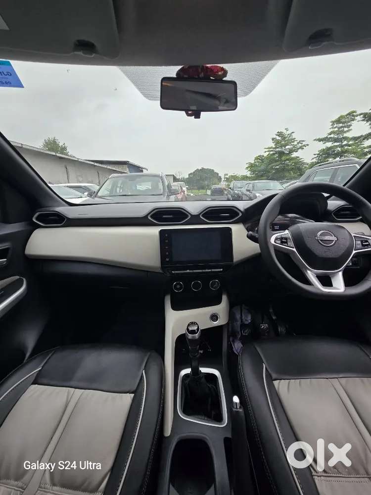 Nissan Magnite 2021 Petrol 71000 Km Driven