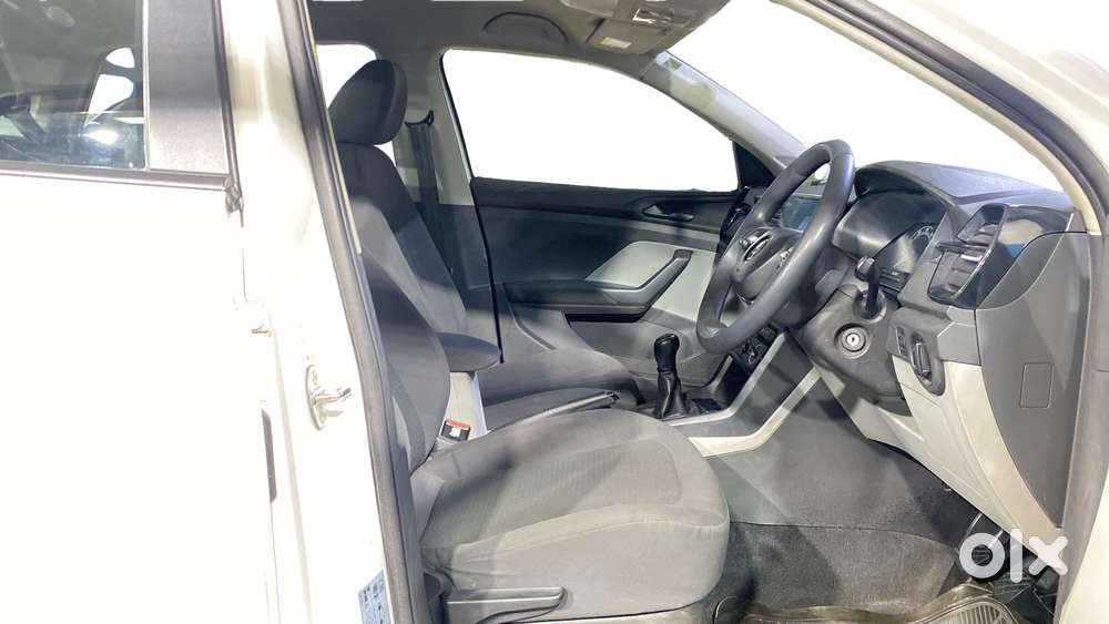 Skoda Kushaq 1.0 Tsi Active, 2022, Petrol