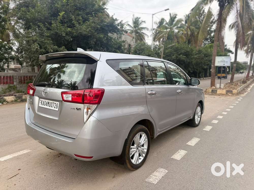 Toyota Innova Crysta 2.8 Zx At 7 Seater, 2017, Diesel
