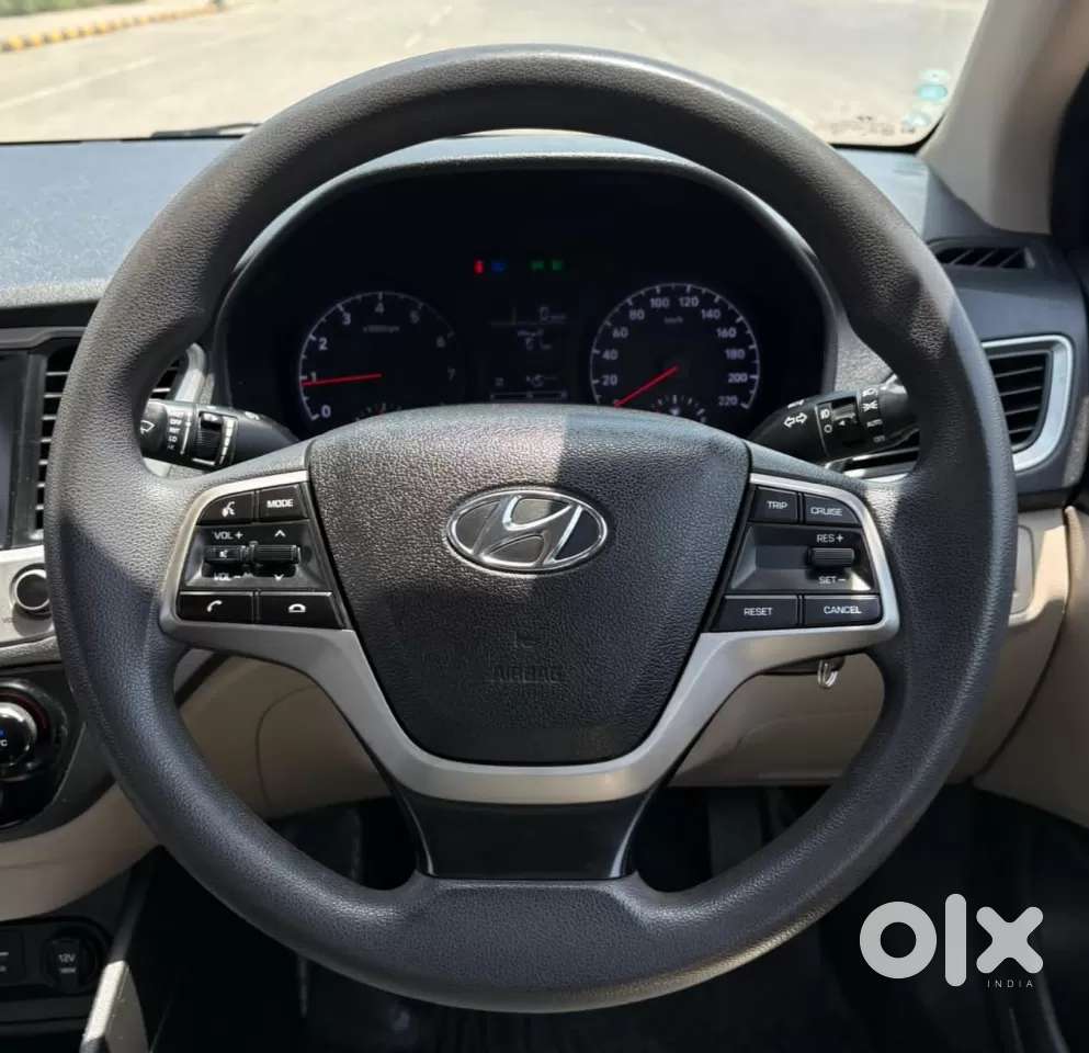 Hyundai Verna 1.6 Vtvt Sx, 2017, Petrol