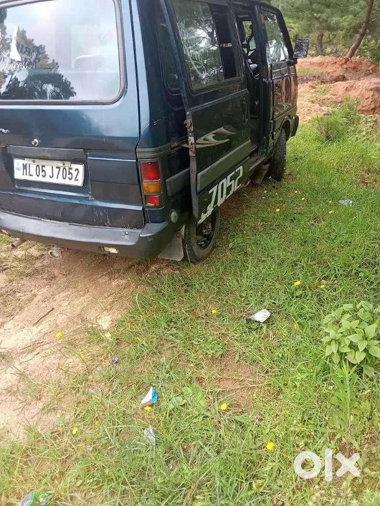 Maruti Suzuki Omni 8-seater 2012