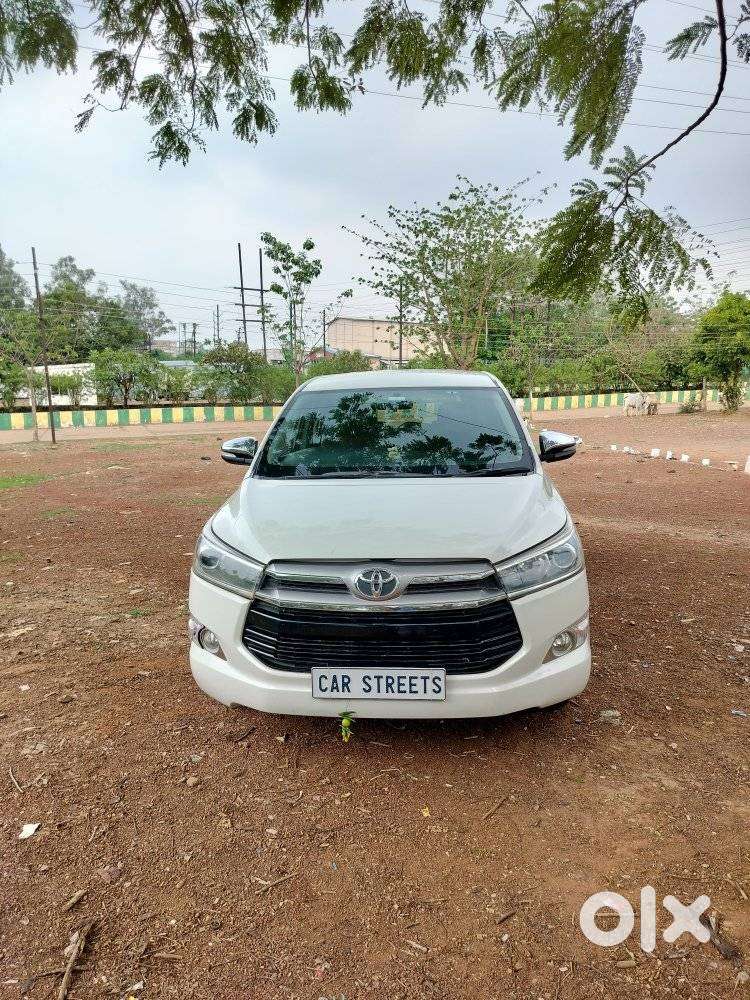 Toyota Innova Crysta 2.8 Z, 2017, Diesel