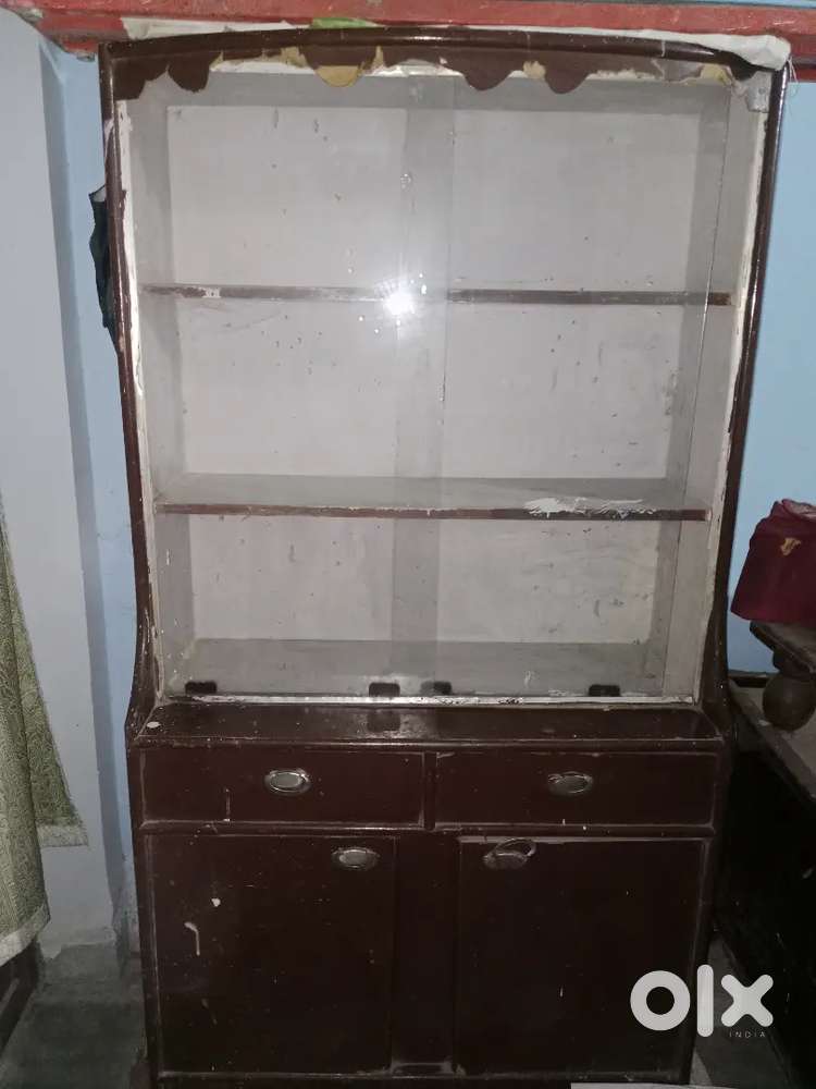 I am selling wardrobe