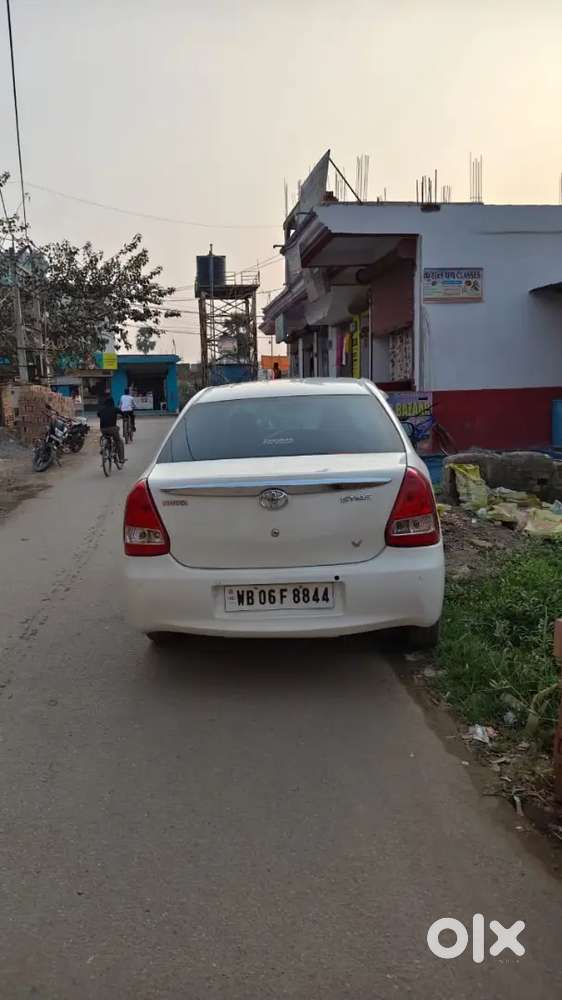 Toyota Etios 2011 Petrol Well Maintained