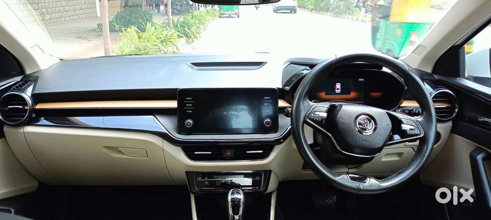 Skoda Slavia 1.5 Tsi Style, 2023, Petrol