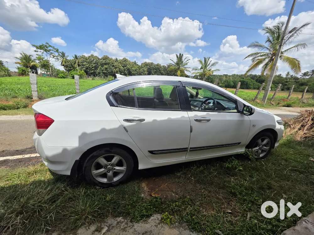 Honda City 2011 With Cng Top End V Model