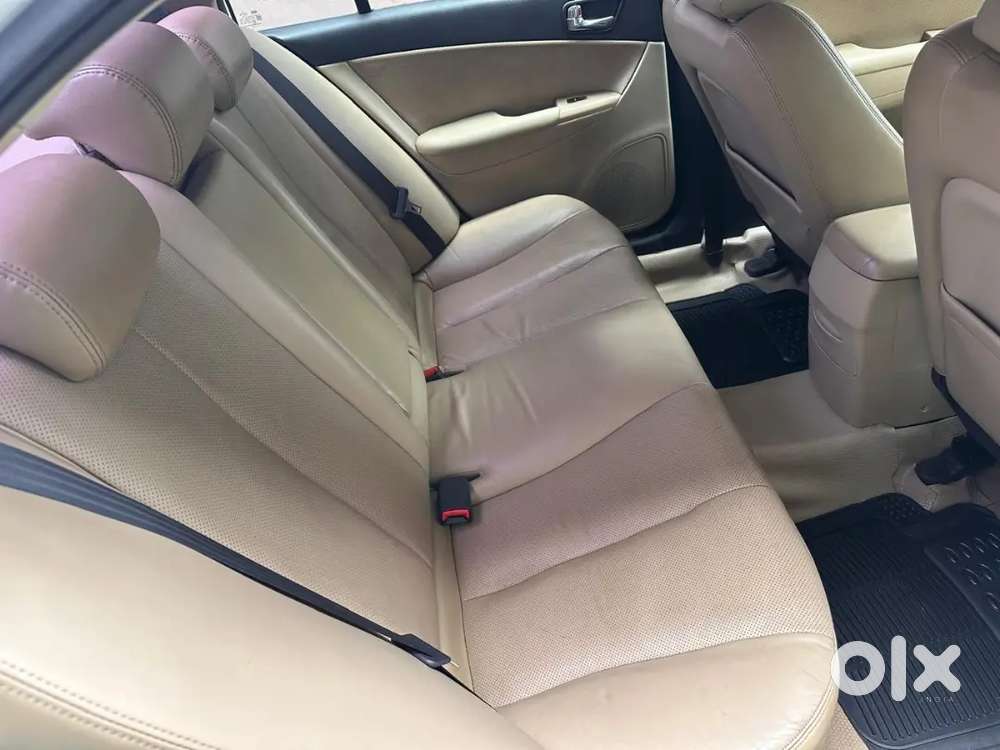 Hyundai Sonata 2010 Diesel Manual 3rd Owner