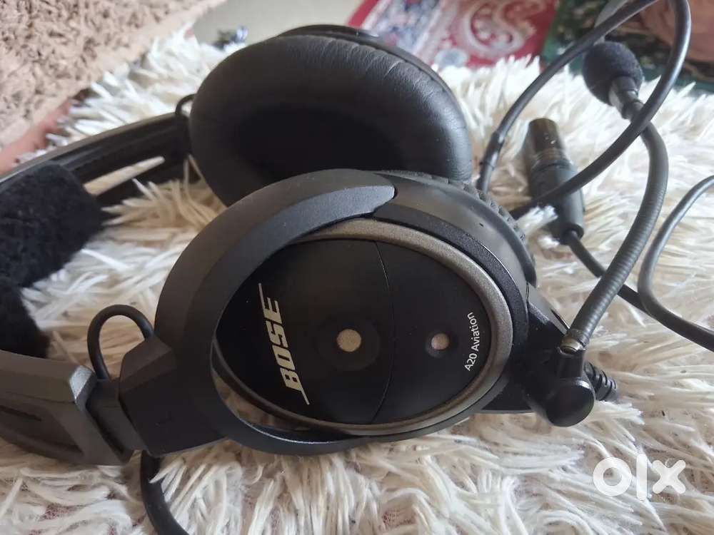 Bose A20 aviation headset