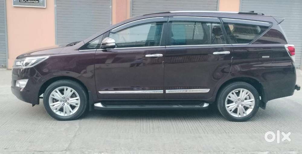 Toyota Innova Crysta 2.8z Automatic, 2016, Diesel