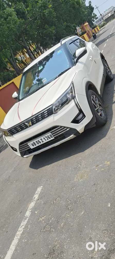 Mahindra Xuv300 (w8) 2023 Petrol 6000 Km Driven