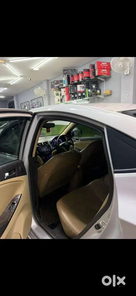 Hyundai Fluidic Verna 2015 Cng & Petrol  82145 Km Driven Neatandclean