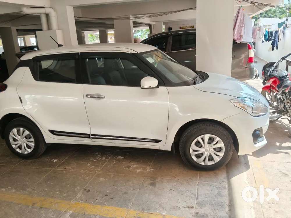 Maruti Swift Vxi 2020