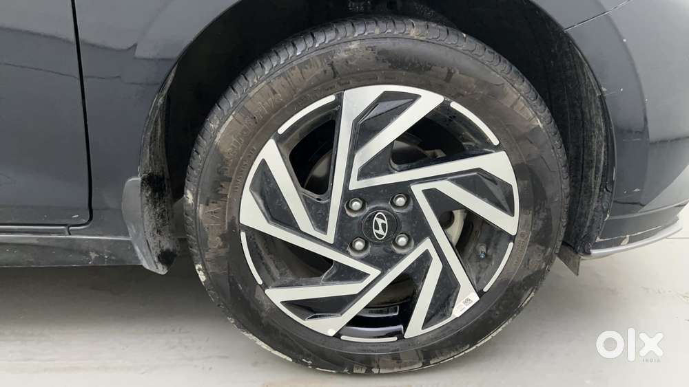 Hyundai New I20 1.2 Asta (o) Ivt, 2024, Petrol