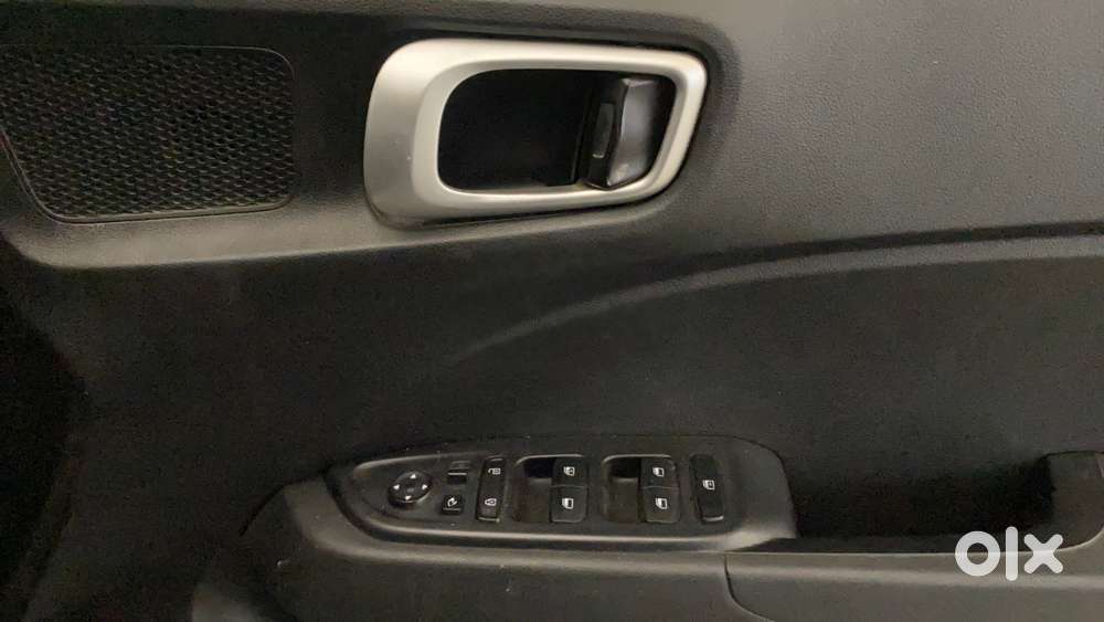 Hyundai Venue 1.0 Sx Turbo Imt, 2021, Petrol