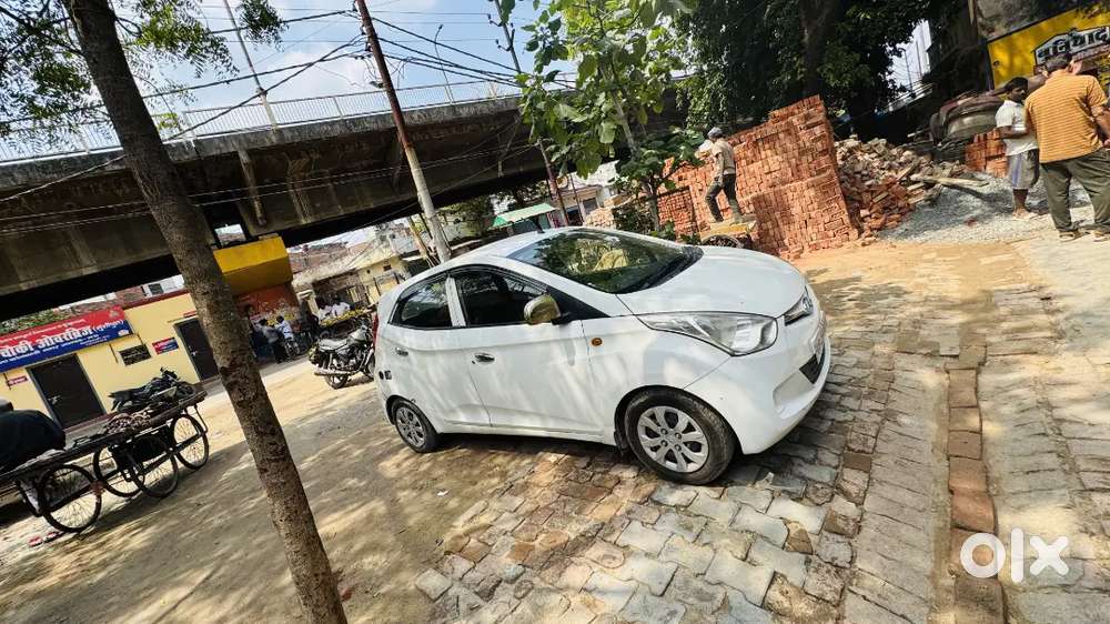 Hyundai Eon 2015 Petrol+lpg Well Maintained With New Tyres