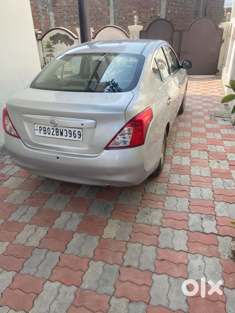 Nissan Sunny Petrol 2012