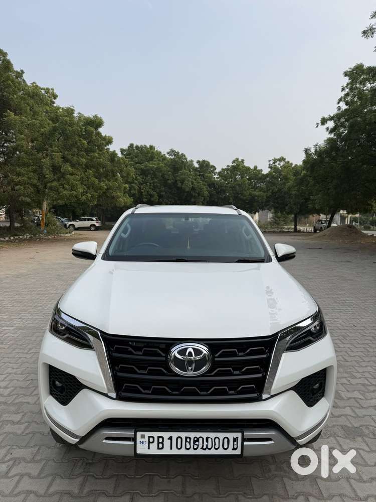 Toyota Fortuner 4x4 Mt 2.8 Diesel, 2022, Diesel