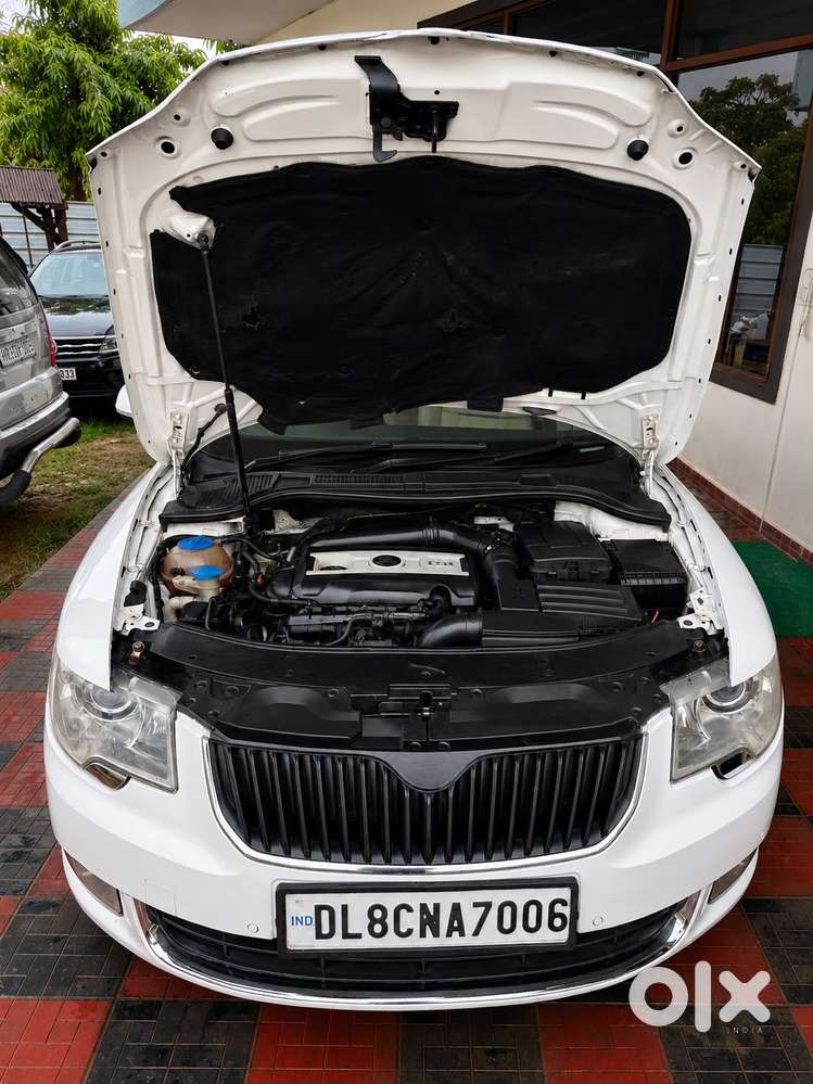 Skoda Superb Elegance 1.8 Tsi At, 2011, Petrol