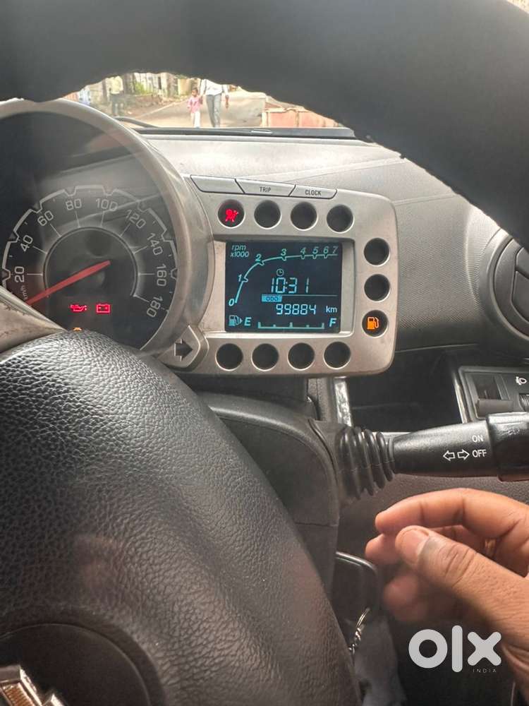 Chevrolet Beat Petrol 2012