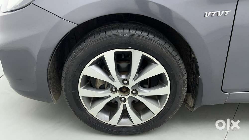 Hyundai Verna Fluidic 1.6 Vtvt Sx Automatic, 2014, Petrol