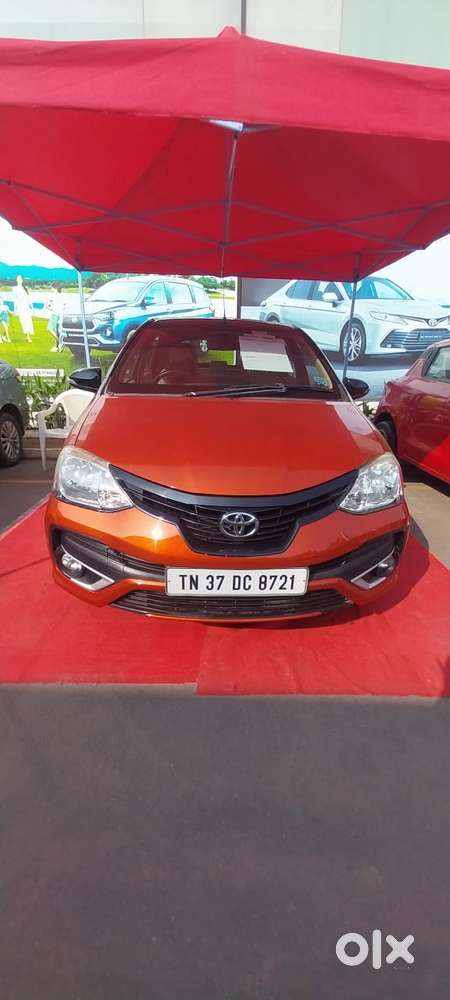 Toyota Etios Liva V Dual Tone, 2018, Petrol