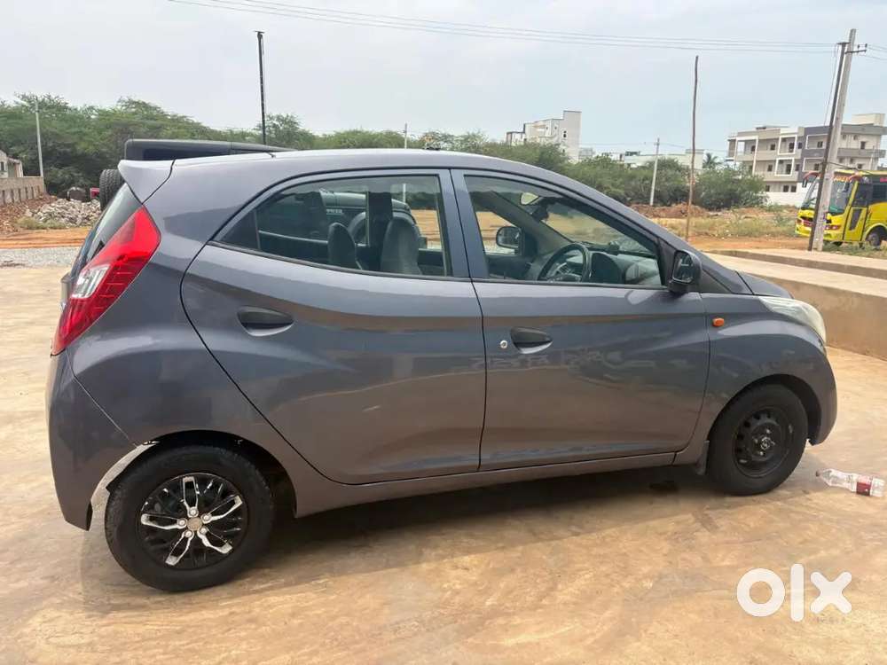 Hyundai Eon 2012 Petrol Well Maintained