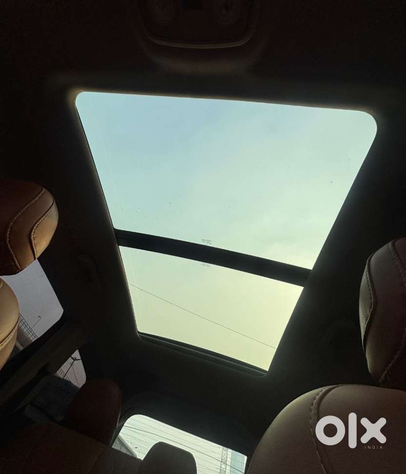 Mahindra Xuv700 2.0 Ax 5 Petrol At Str, 2022, Petrol